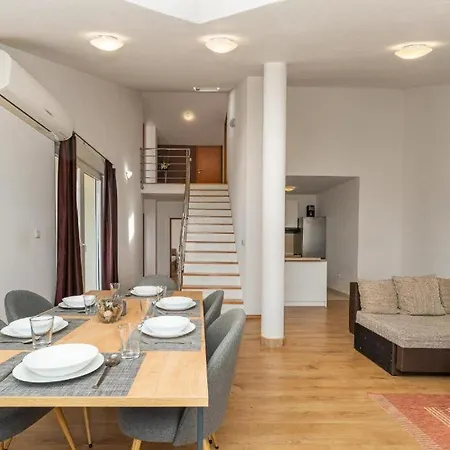 Appartement Mirela Petrčane