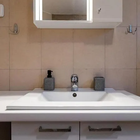 Mirela Appartement Petrčane