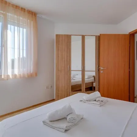 Mirela Appartement