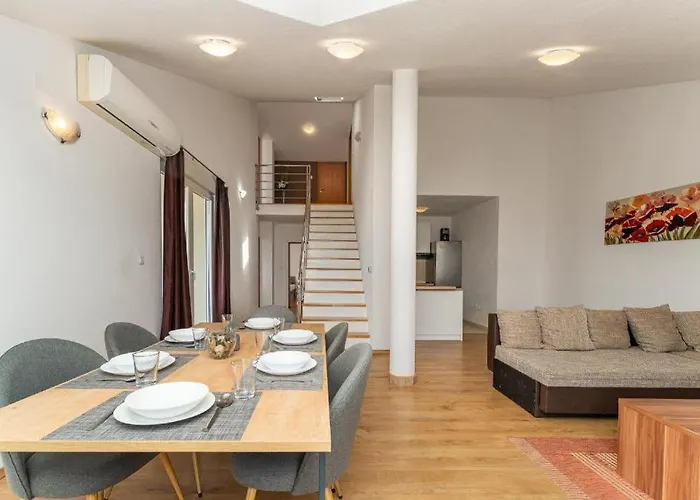 Апартаменты Mirela Петрчане