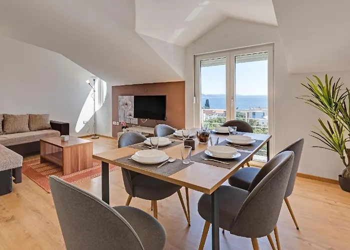 Mirela Петрчане