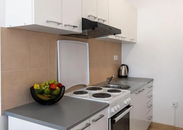 Apartman Mirela Petrcane