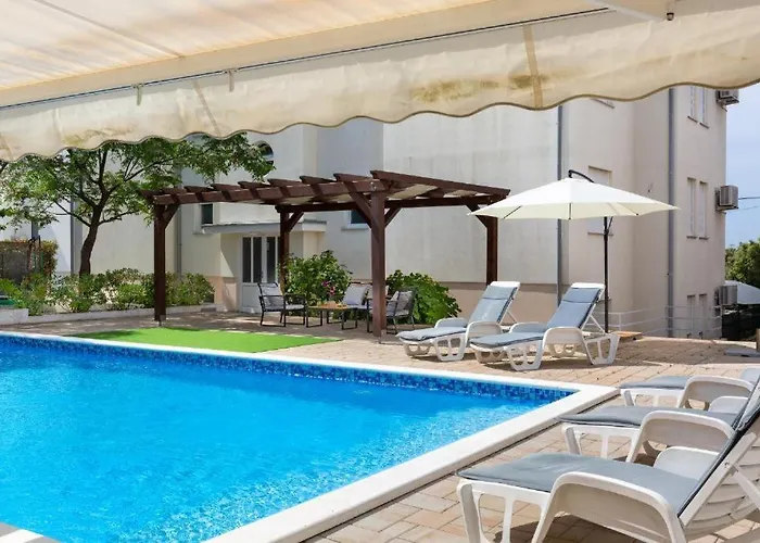 Mirela Апартаменты