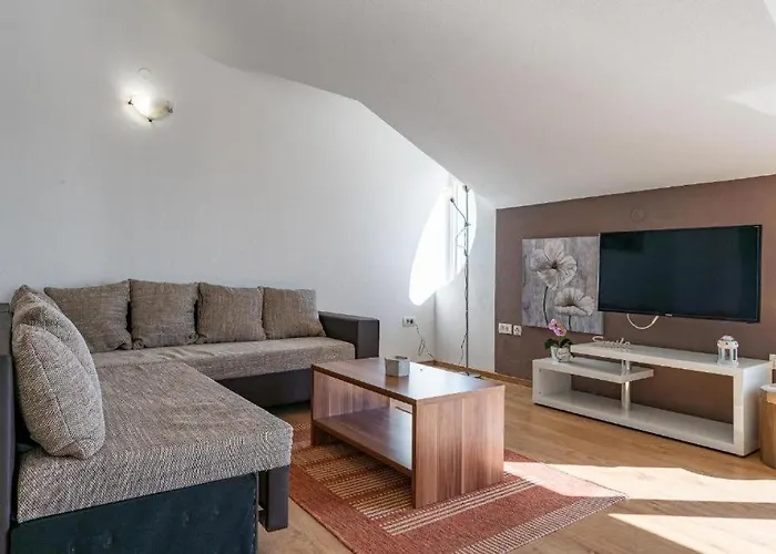 Apartman Mirela Petrcane