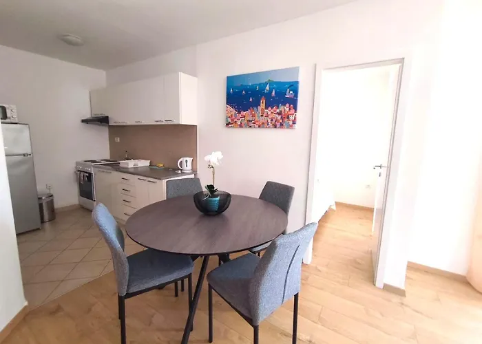 Mirela Apartman