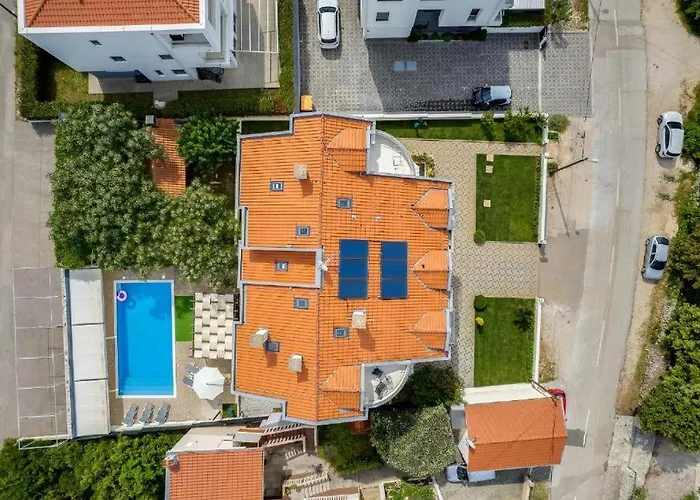 Mirela Apartamento Petrčane