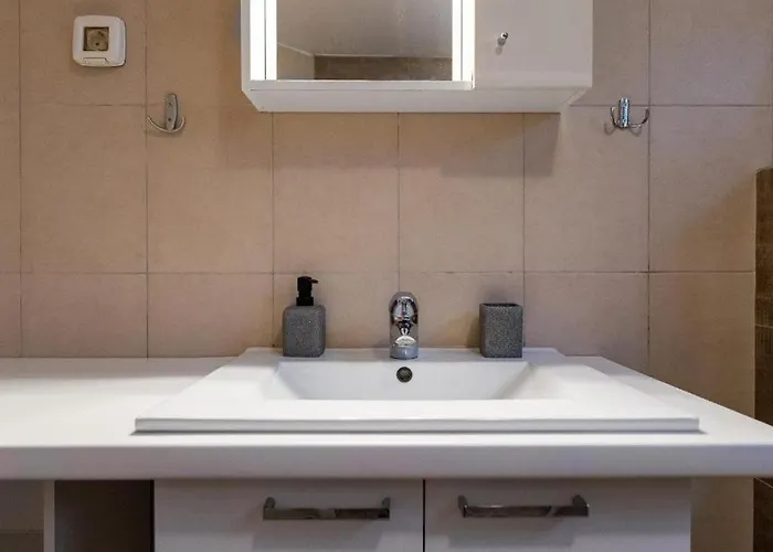 Mirela Apartamento Petrčane